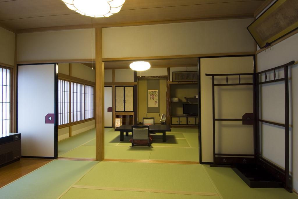 Ekinariya Ryokan Kusatsu  Chambre photo